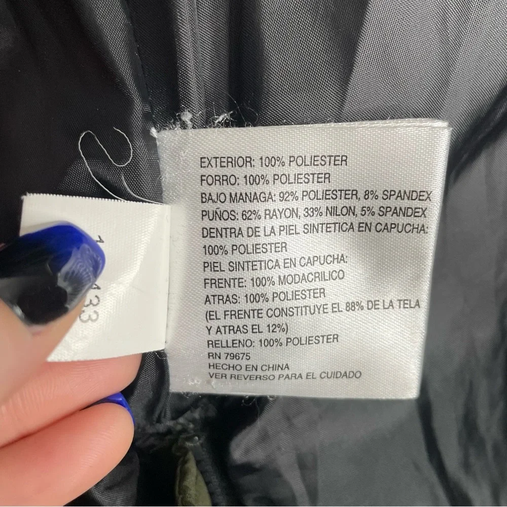 Michael Kors navy blue puffer jacket size Medium - Picture 12 of 14